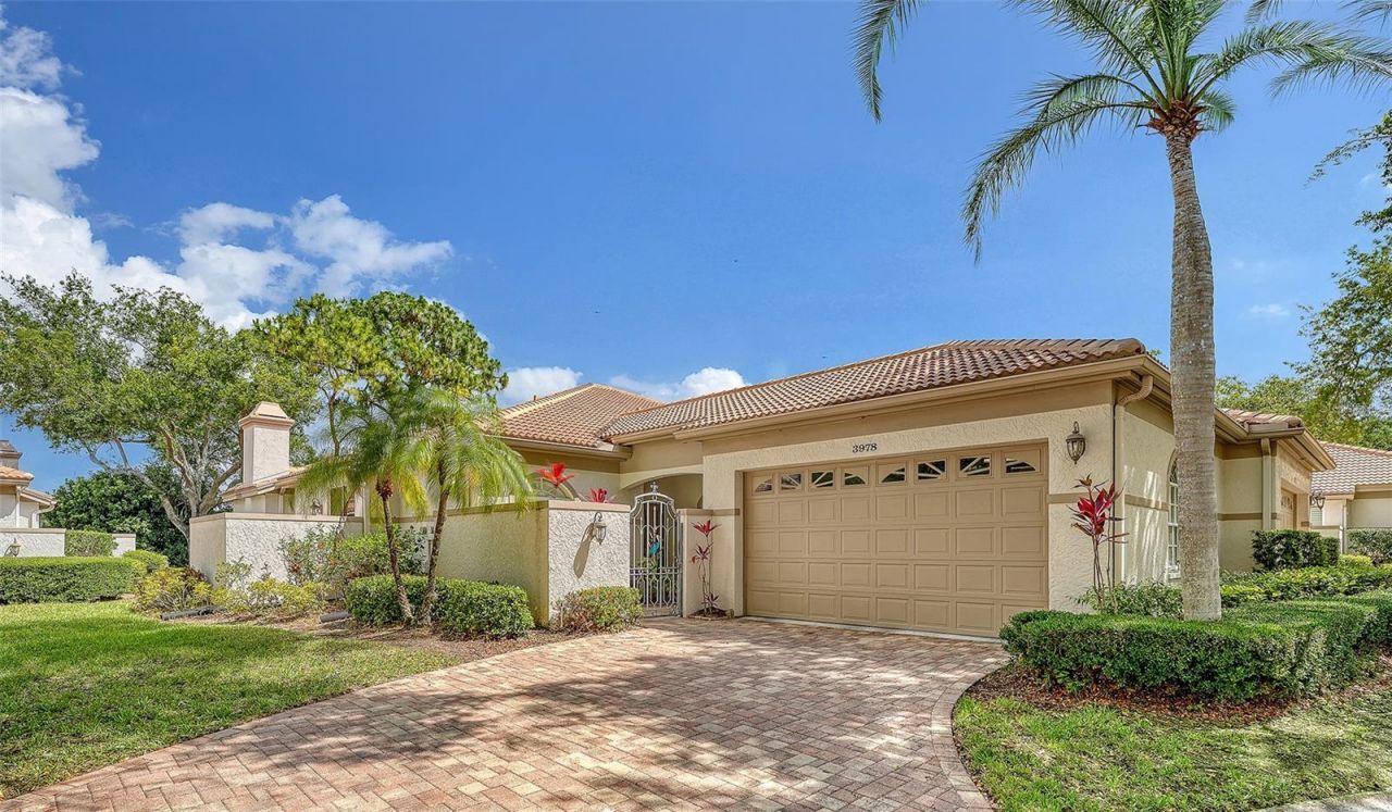 3978 Chatsworth Greene, Unit 35, Sarasota, FL 34235 Main Photo