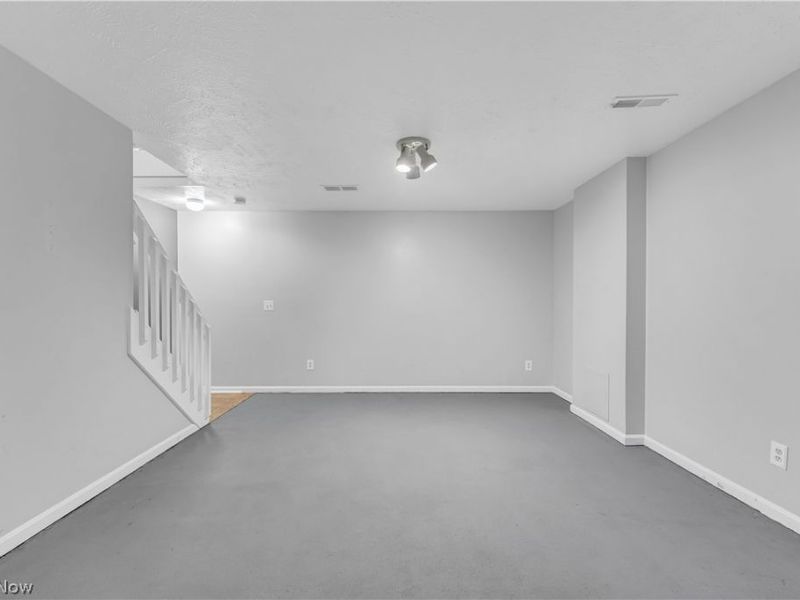 4215 Jennings Ridge Drive, Cleveland, OH 44109 Photo 22