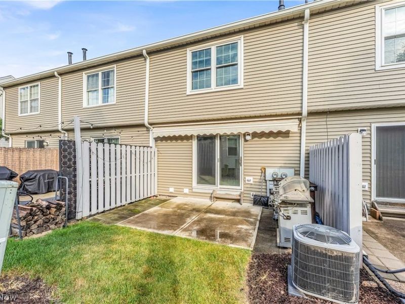 4215 Jennings Ridge Drive, Cleveland, OH 44109 Photo 25