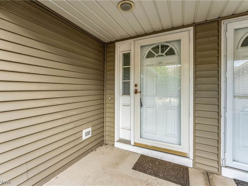 4215 Jennings Ridge Drive, Cleveland, OH 44109 Photo 3