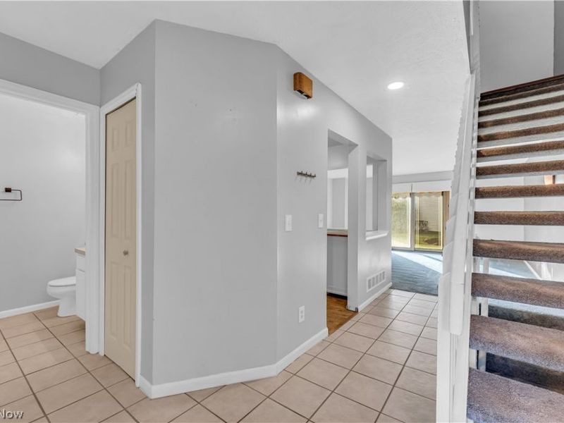 4215 Jennings Ridge Drive, Cleveland, OH 44109 Photo 4