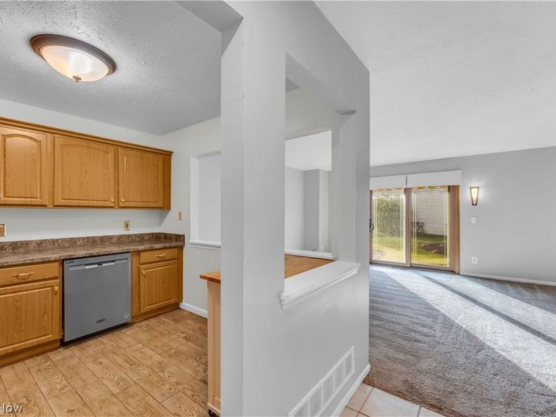 4215 Jennings Ridge Drive, Cleveland, OH 44109 Photo 5