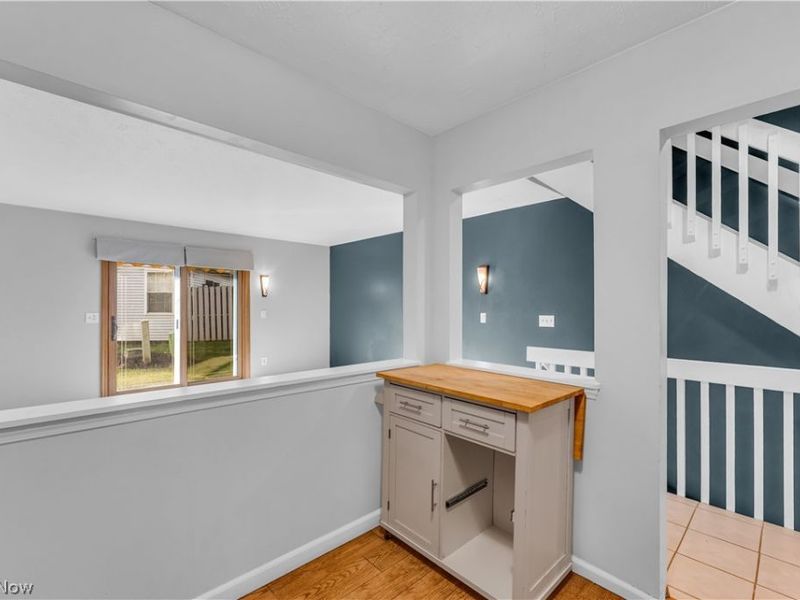 4215 Jennings Ridge Drive, Cleveland, OH 44109 Photo 8