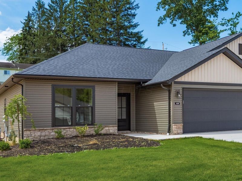 3438 Jamestown Drive , Zanesville, OH 43701 Photo 4