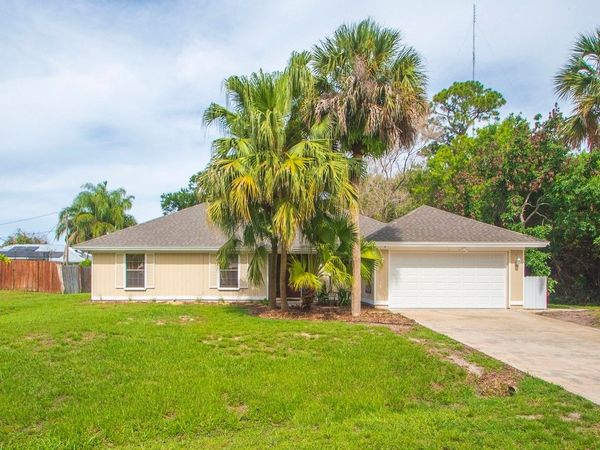 106 10th Court, Vero Beach, FL 32962