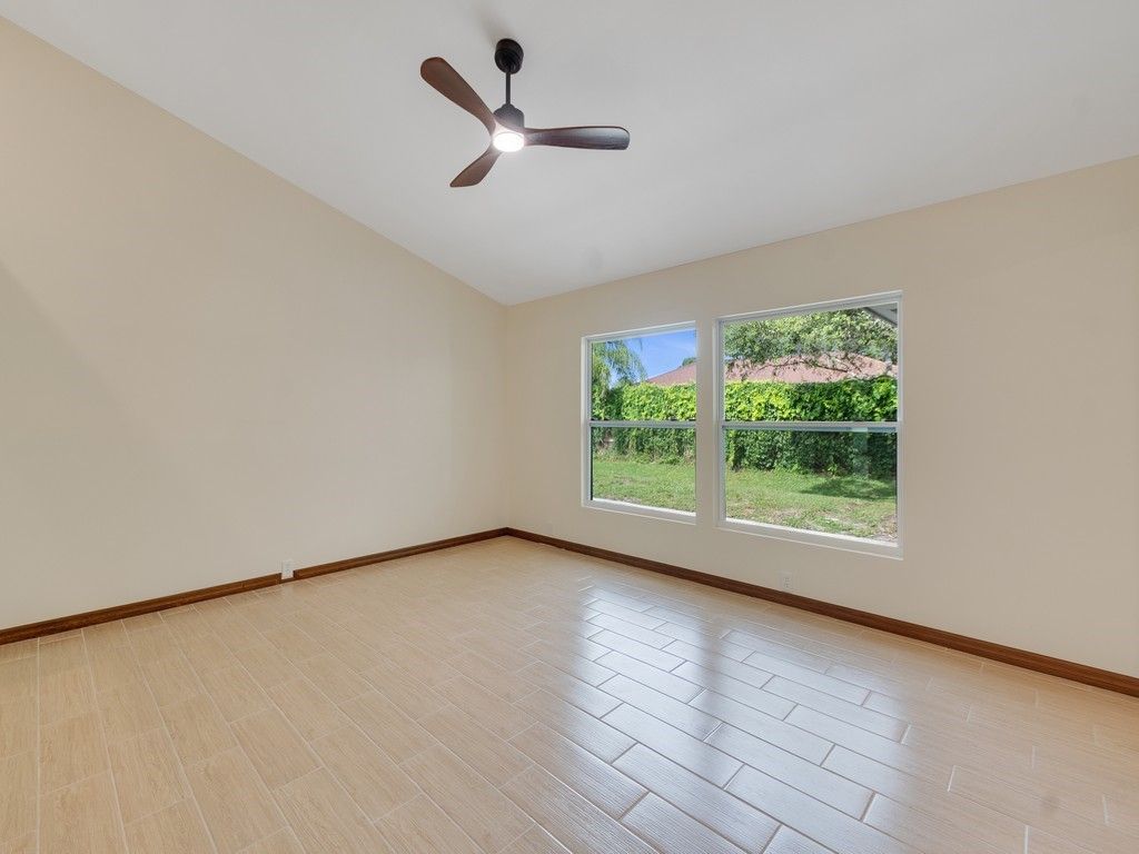 106 10th Court, Vero Beach, FL 32962 Photo