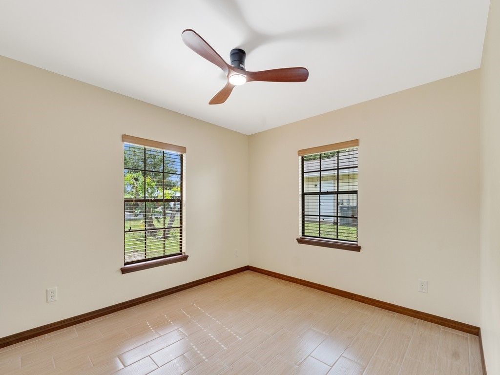 106 10th Court, Vero Beach, FL 32962 Photo