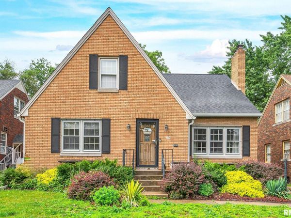 405 W FORREST HILL Avenue, Peoria, IL 61604