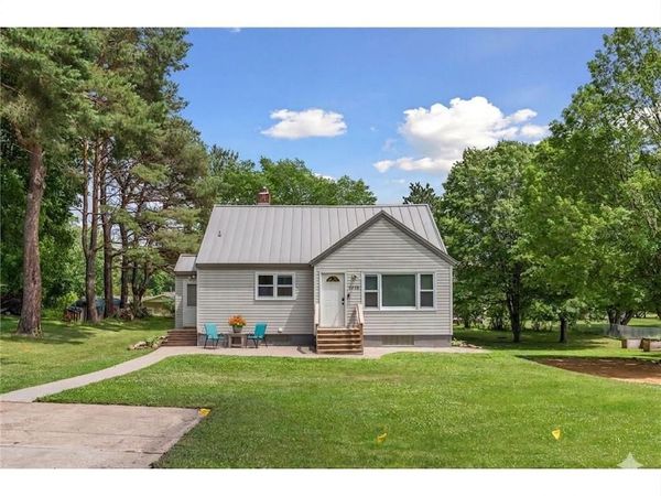 3910 Elmwood Street, Vadnais Heights, MN 55127