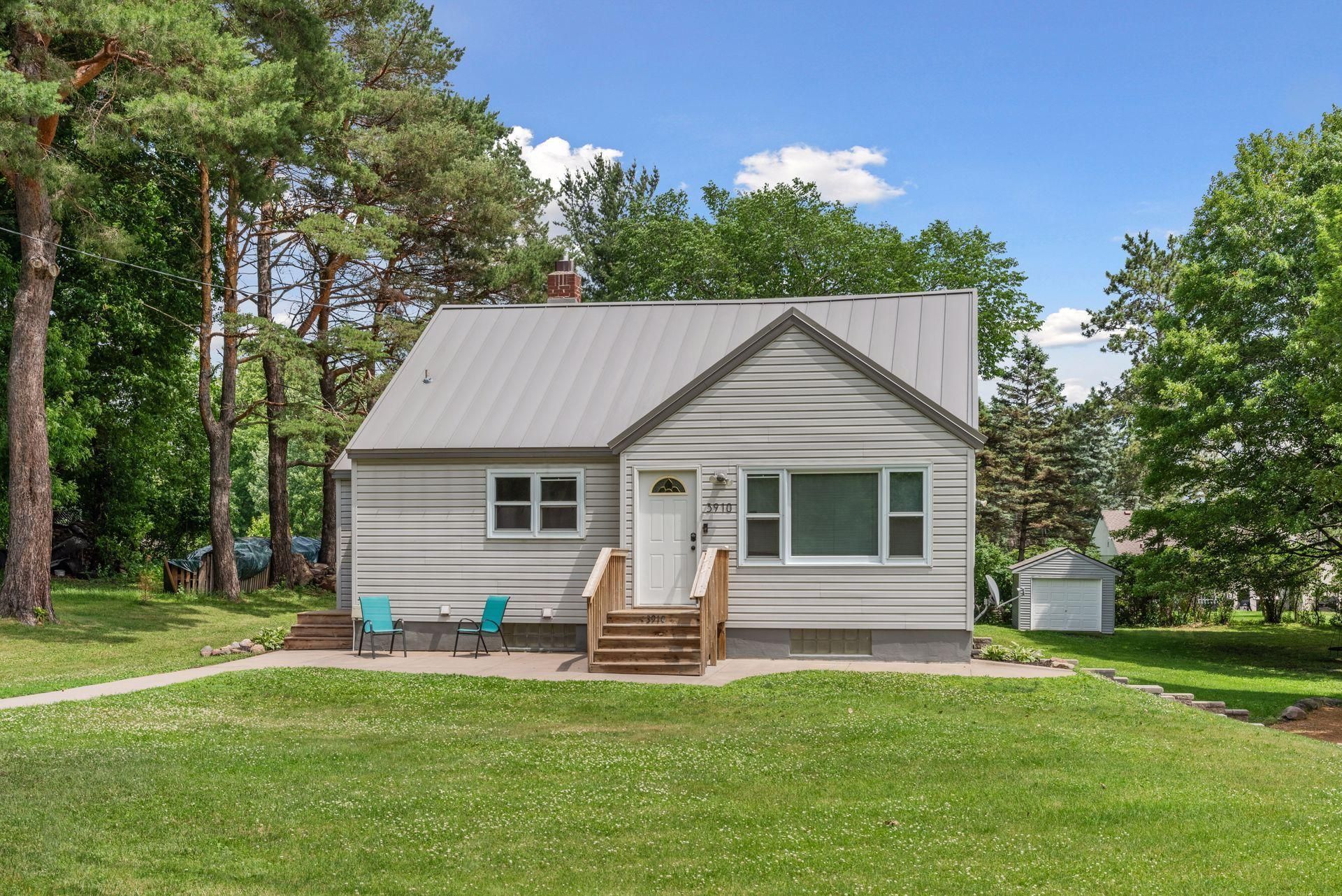 3910 Elmwood Street , Vadnais Heights, MN 55127