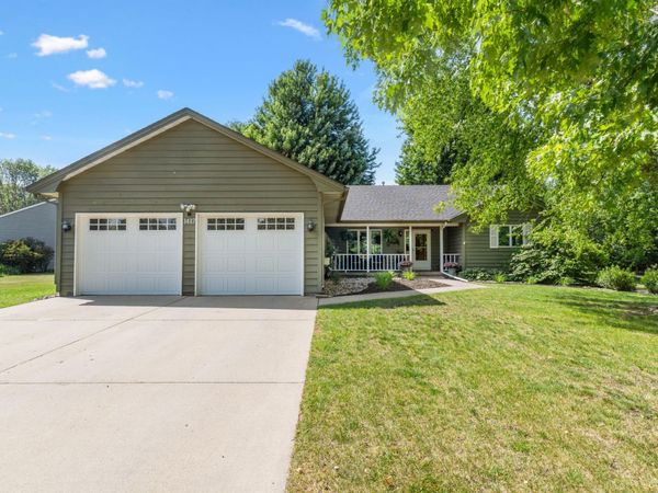 1417 Fairway Drive, Faribault, MN 55021