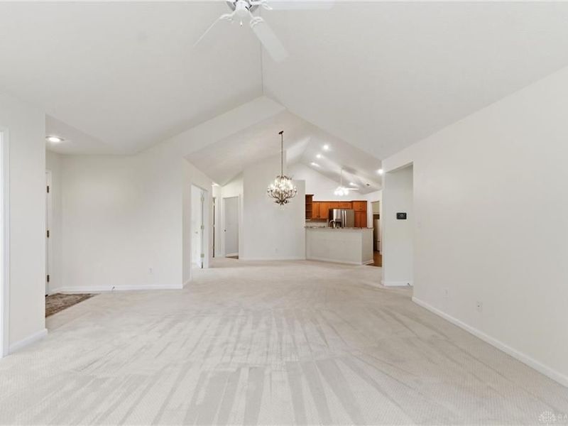 4087 Whitegate Drive, Beavercreek, OH 45430 Photo 6