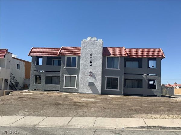 6994-B Issac Avenue , Unit B, Las Vegas, NV 89156