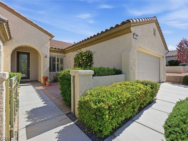 2100 Burtonsville Drive , Henderson, NV 89044