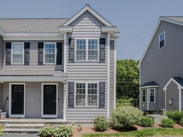 49 Riley Rd, Unit 25, Tyngsborough, MA 01879