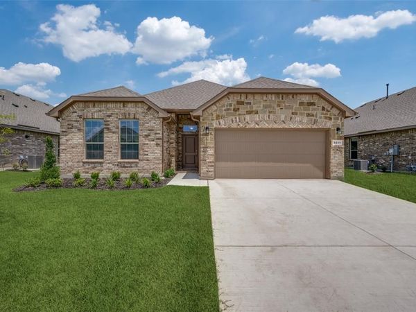 5231 Meadow Lane , Krum, TX 76249