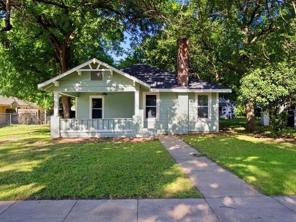 603 N Mckinney Street, Ennis, TX 75119