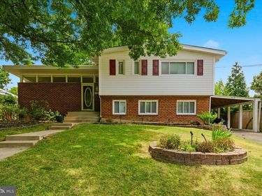 709 N PRYOR STREET , ALEXANDRIA, VA 22304