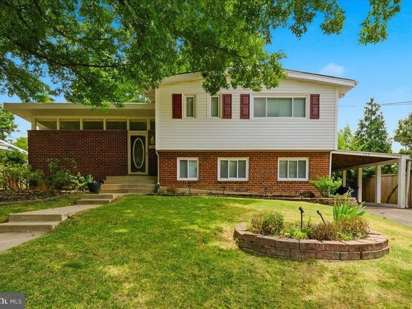 709 N PRYOR STREET , ALEXANDRIA, VA 22304