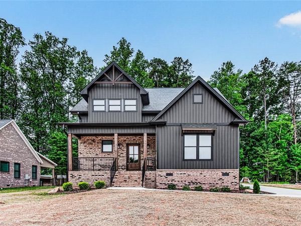 105 Crystal Creek, Randleman, NC 27317