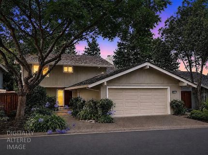 2042 University Park Dr, Sacramento, CA 95825 Photo