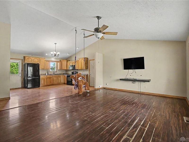 8320 Keister Road, Middletown, OH 45042 Photo 3