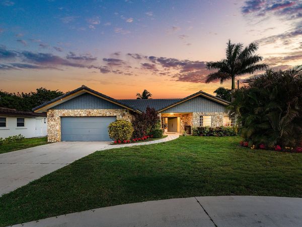 1006 SE 6th Street, Deerfield Beach, FL 33441