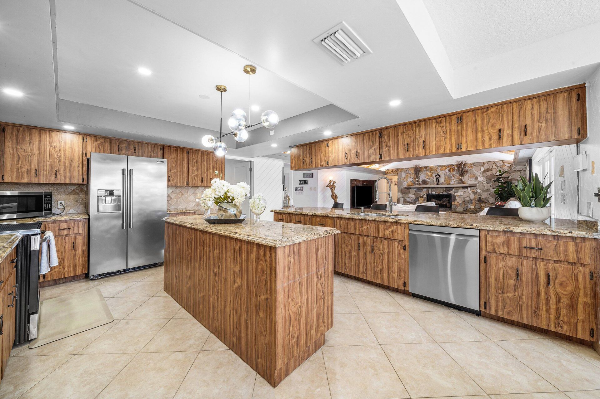 1006 SE 6th Street, Deerfield Beach, FL 33441 Photo