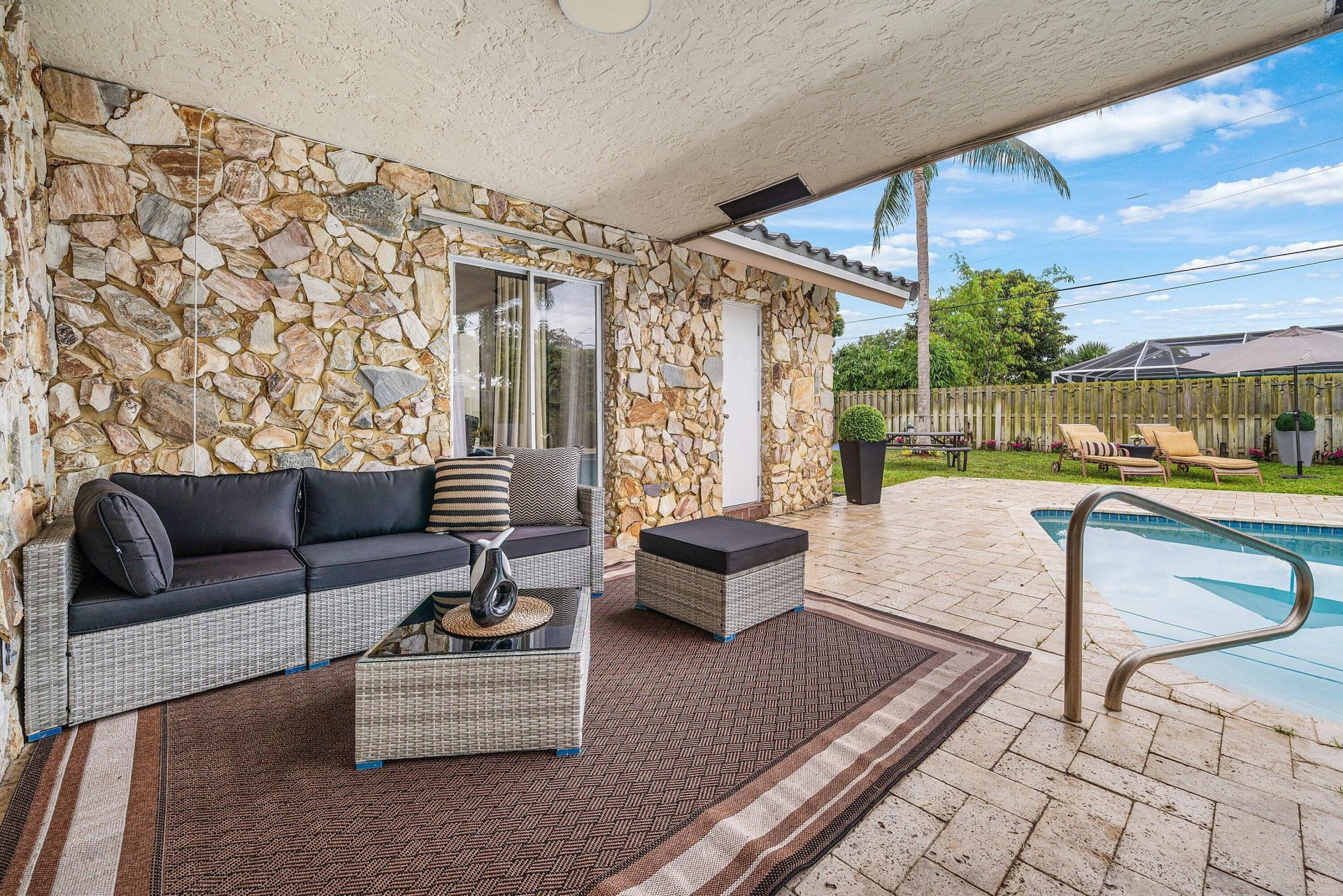 1006 SE 6th Street, Deerfield Beach, FL 33441 Photo