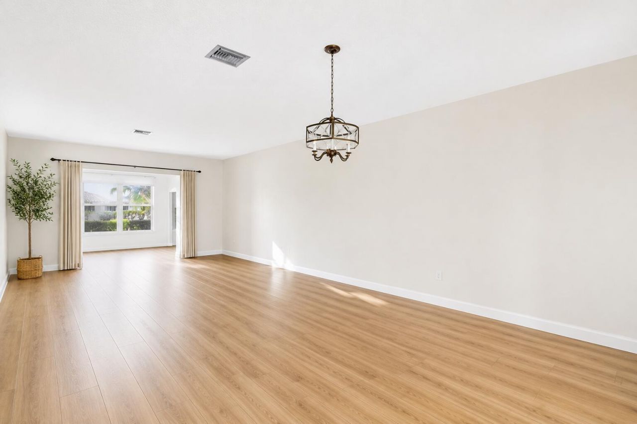 5800 W Fernley Dr Drive W, Unit 38, Greenacres, FL 33415 Photo