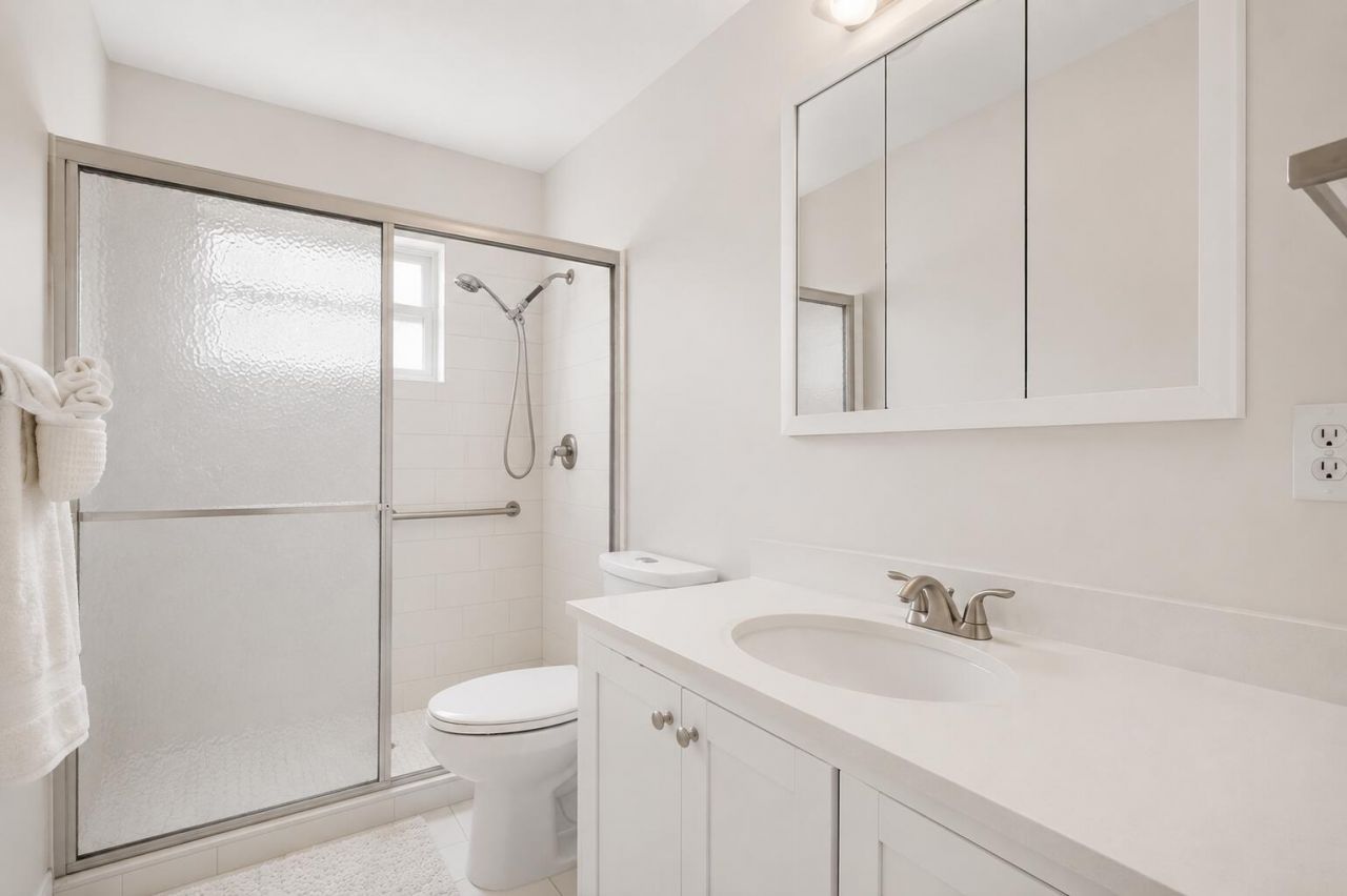 5800 W Fernley Dr Drive W, Unit 38, Greenacres, FL 33415 Photo
