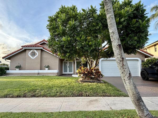 14211 Appalachian Trail, Davie, FL 33325