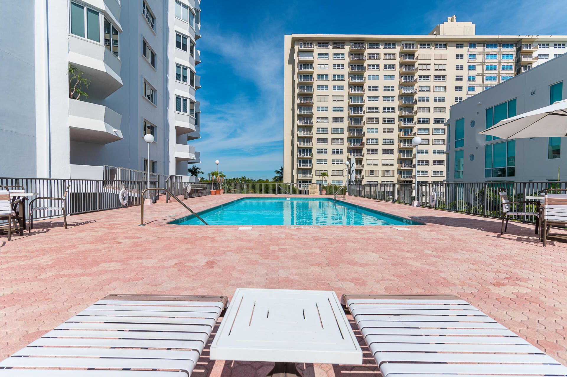 333 S Sunset Drive, Unit 204, Fort Lauderdale, FL 33301 Photo