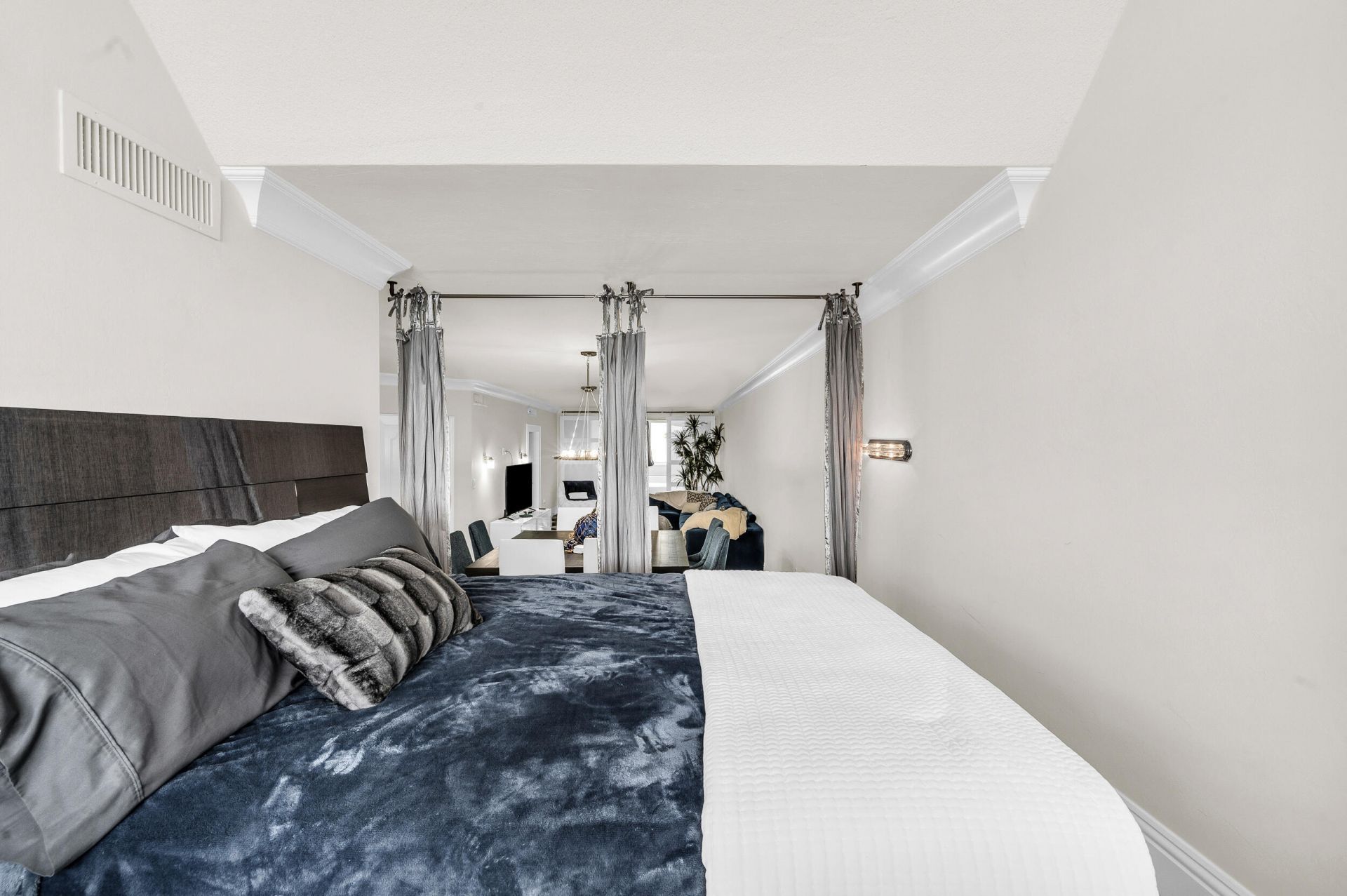 333 S Sunset Drive, Unit 204, Fort Lauderdale, FL 33301 Photo