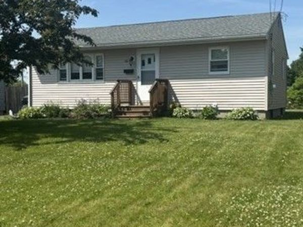 61 Allengate Ave, Pittsfield, MA 01201