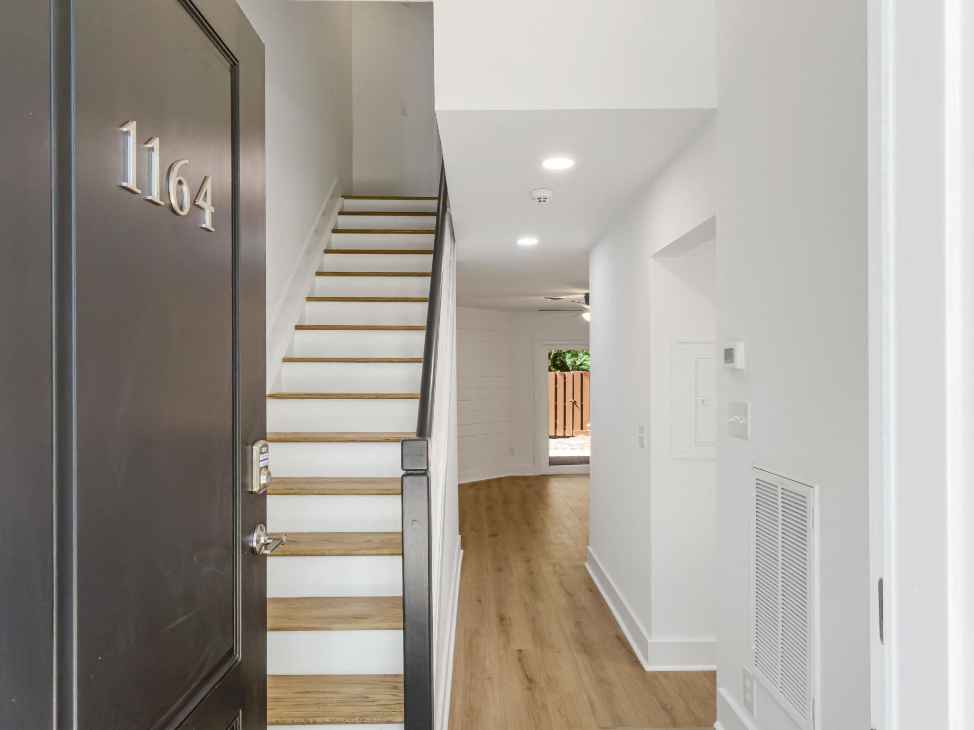 1164 Monaco Drive Photo 4