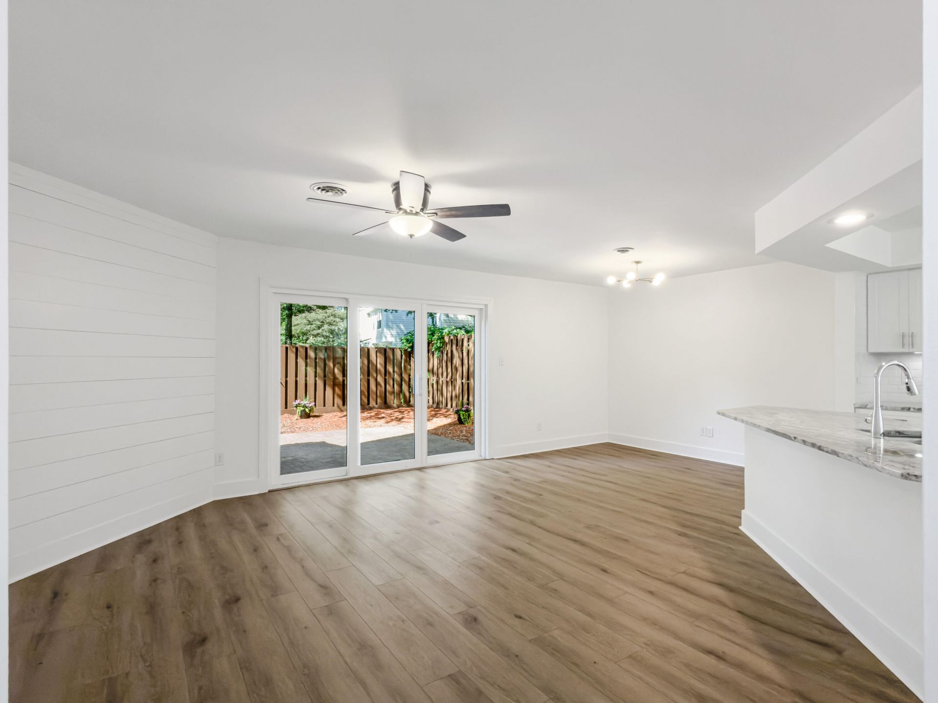 1164 Monaco Drive Photo 8