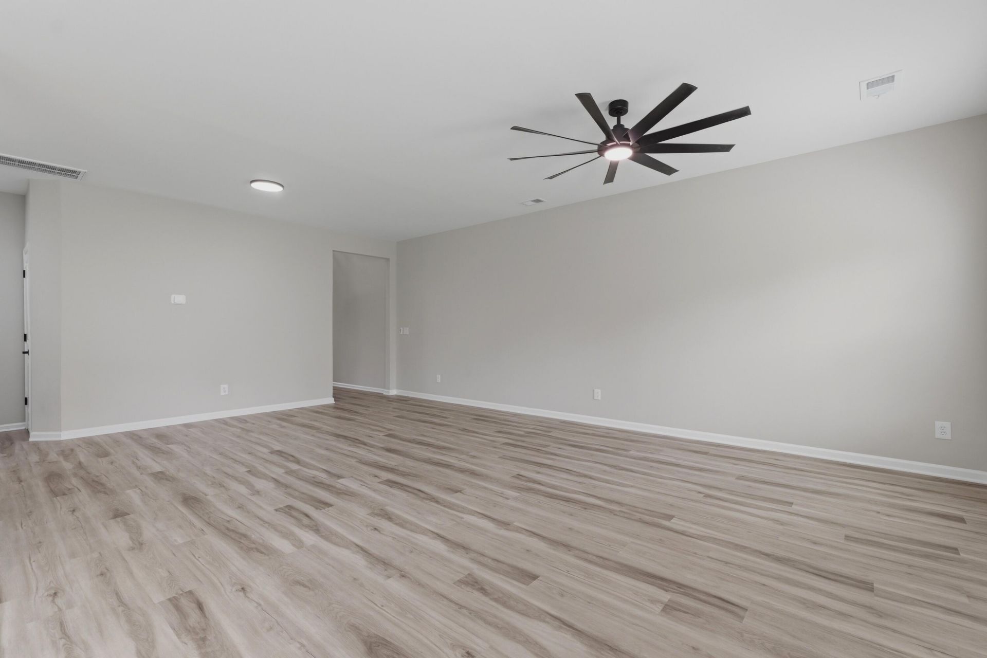 691 Silver Moss Drive Photo 10
