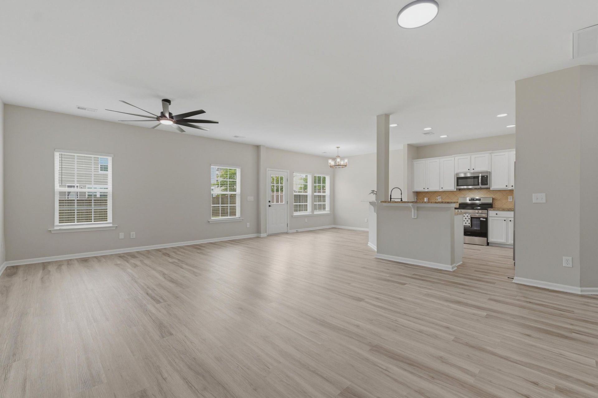 691 Silver Moss Drive Photo 5