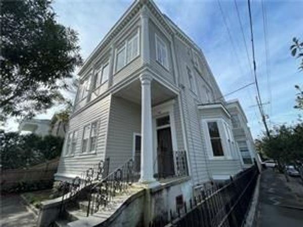 1332 PHILIP Street , Unit 8, New Orleans, LA 70130