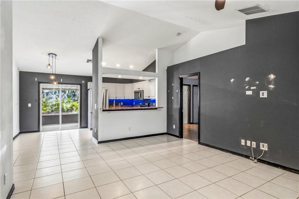 2246 86th Court, Vero Beach, FL 32966 Photo