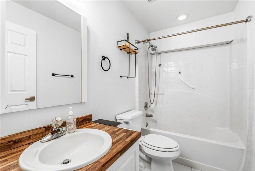 2246 86th Court, Vero Beach, FL 32966 Photo