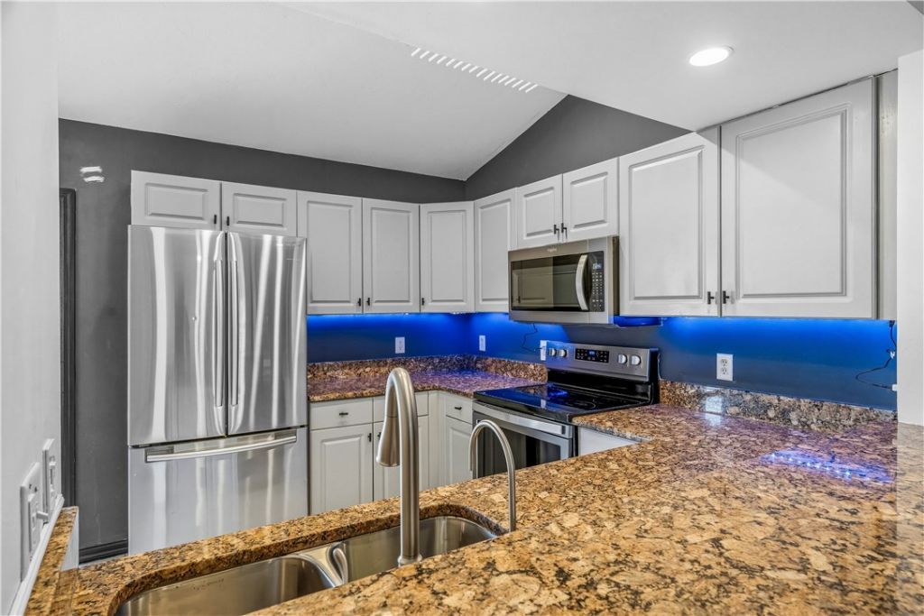 2246 86th Court, Vero Beach, FL 32966 Photo