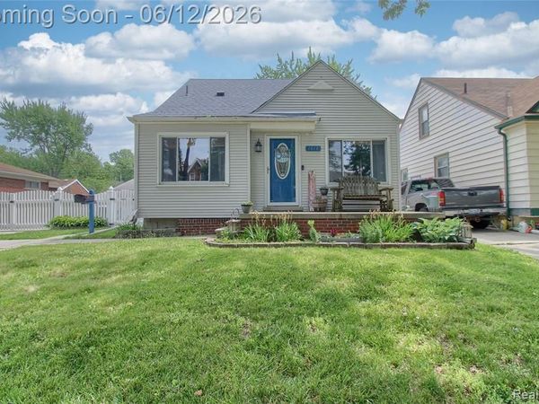 1813 Buckingham Avenue, Lincoln Park, MI 48146