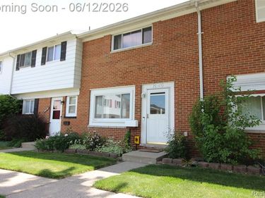 20165 Merle Court, Clinton Twp, MI 48035