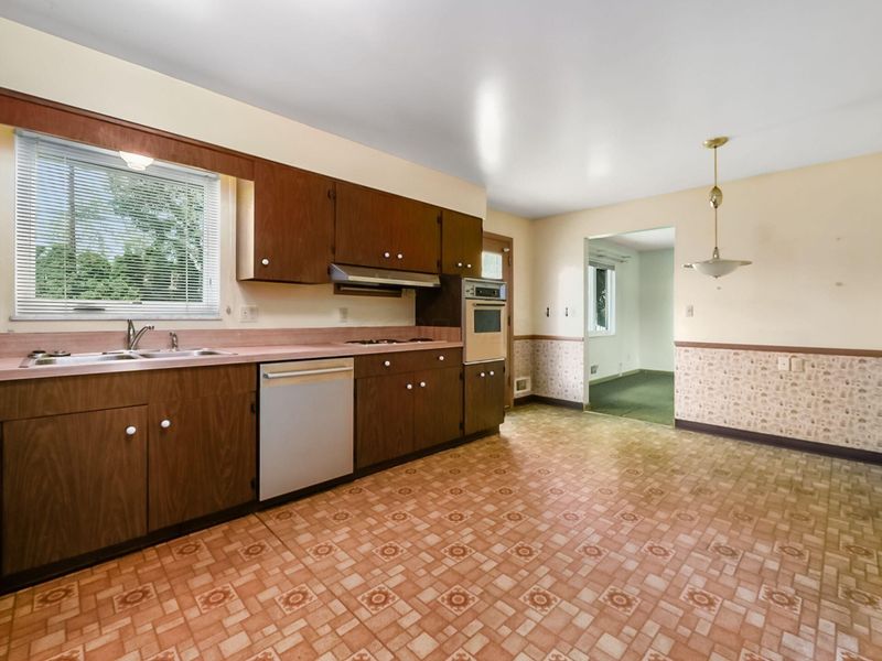 2983 Wellesley Drive , Columbus, OH 43221 Photo 14