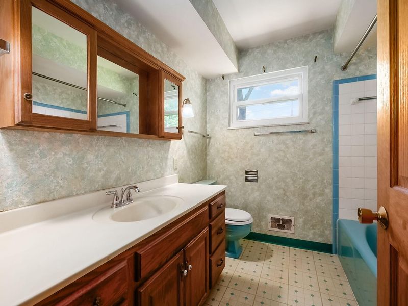 2983 Wellesley Drive , Columbus, OH 43221 Photo 20