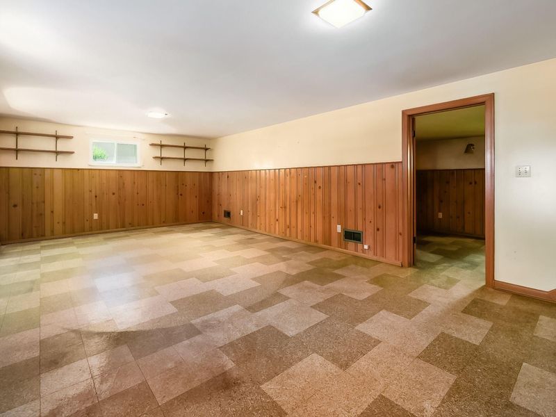 2983 Wellesley Drive , Columbus, OH 43221 Photo 29
