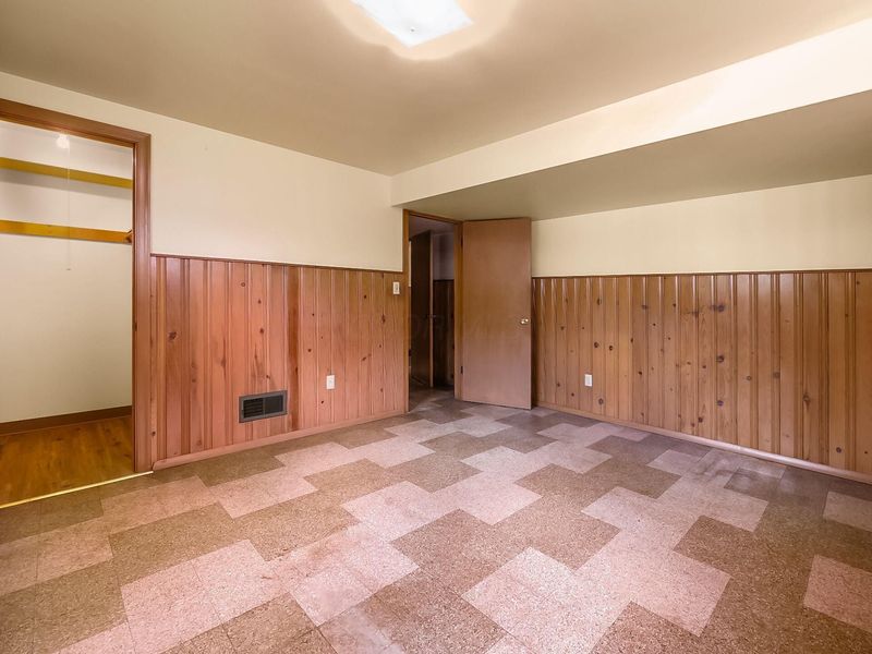 2983 Wellesley Drive , Columbus, OH 43221 Photo 36