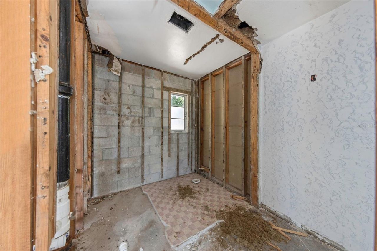 6235 Hampton Drive N, Saint Petersburg, FL 33710 Photo